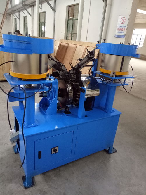 najnowsza sprawa firmy na temat Amerykański producent elementów złącznych dla budownictwa zwiększa wydajność dzięki maszynie do produkcji nitów